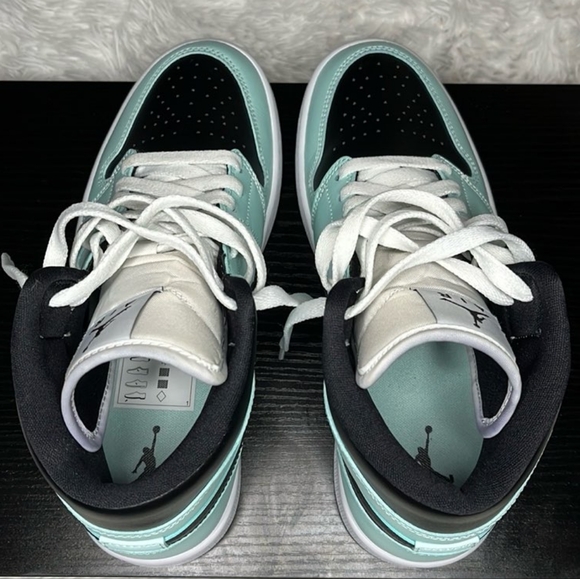 NIKE Jordan 1 Mid Aqua Blue Tint - Size 8.5W - Picture 4 of 5